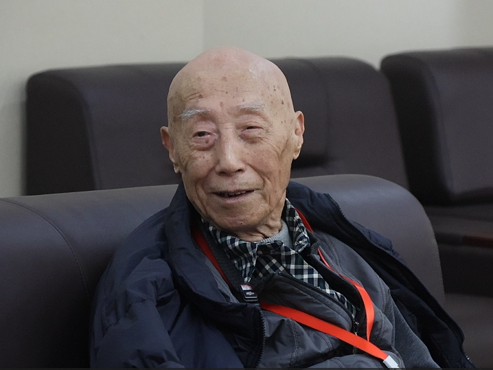 银发映初心,薪火传精神,重庆交通大学银发宣讲团让“两路”精神照亮新征程 银发映初心,薪火传精神,重庆交通大学银发宣讲团让“两路”精神照亮新征程